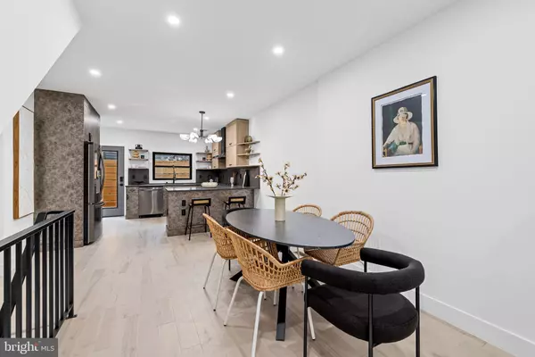 Philadelphia, PA 19145,2035 PIERCE ST