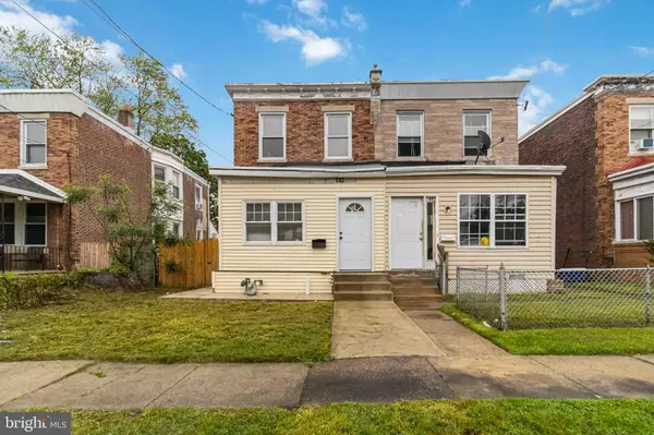 25 S FRONT ST, Darby, PA 19023