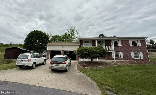 Franklin, WV 26807,64 MULBERRY ST
