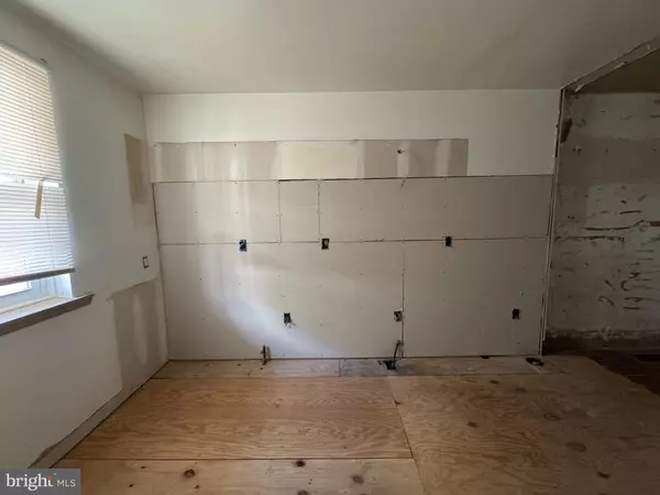 Philadelphia, PA 19143,5839 NORFOLK ST