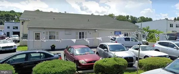 9 WHISSEL DR, Coatesville, PA 19320