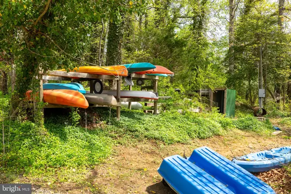 Annapolis, MD 21403,8 ROMAR DR