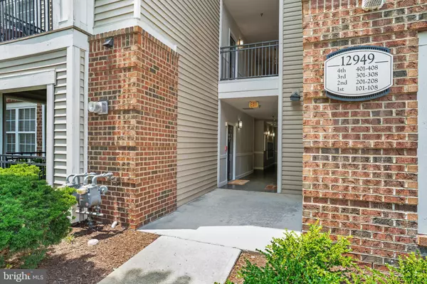 Herndon, VA 20171,12949 CENTRE PARK CIR #302