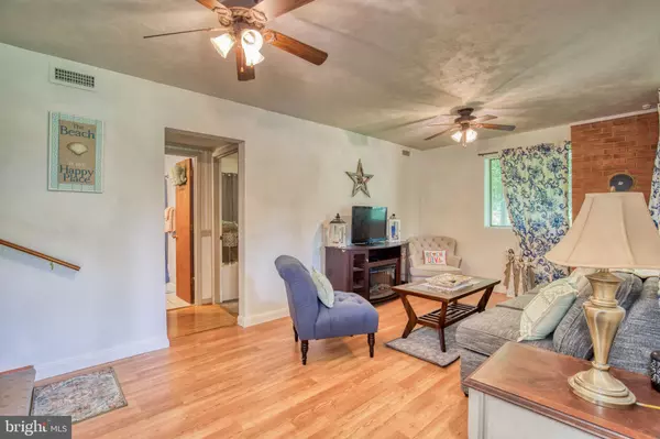 Montross, VA 22520,388 MONUMENT DR