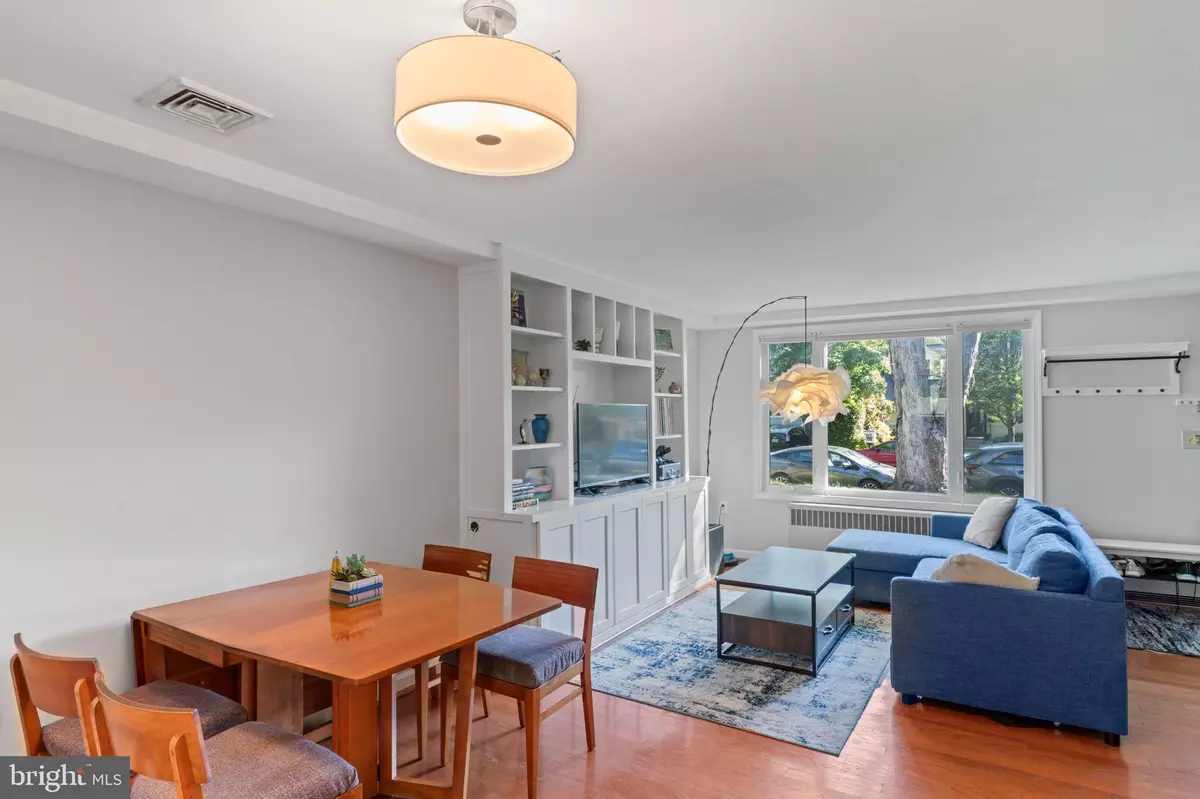 Alexandria, VA 22302,1502 DOGWOOD DR