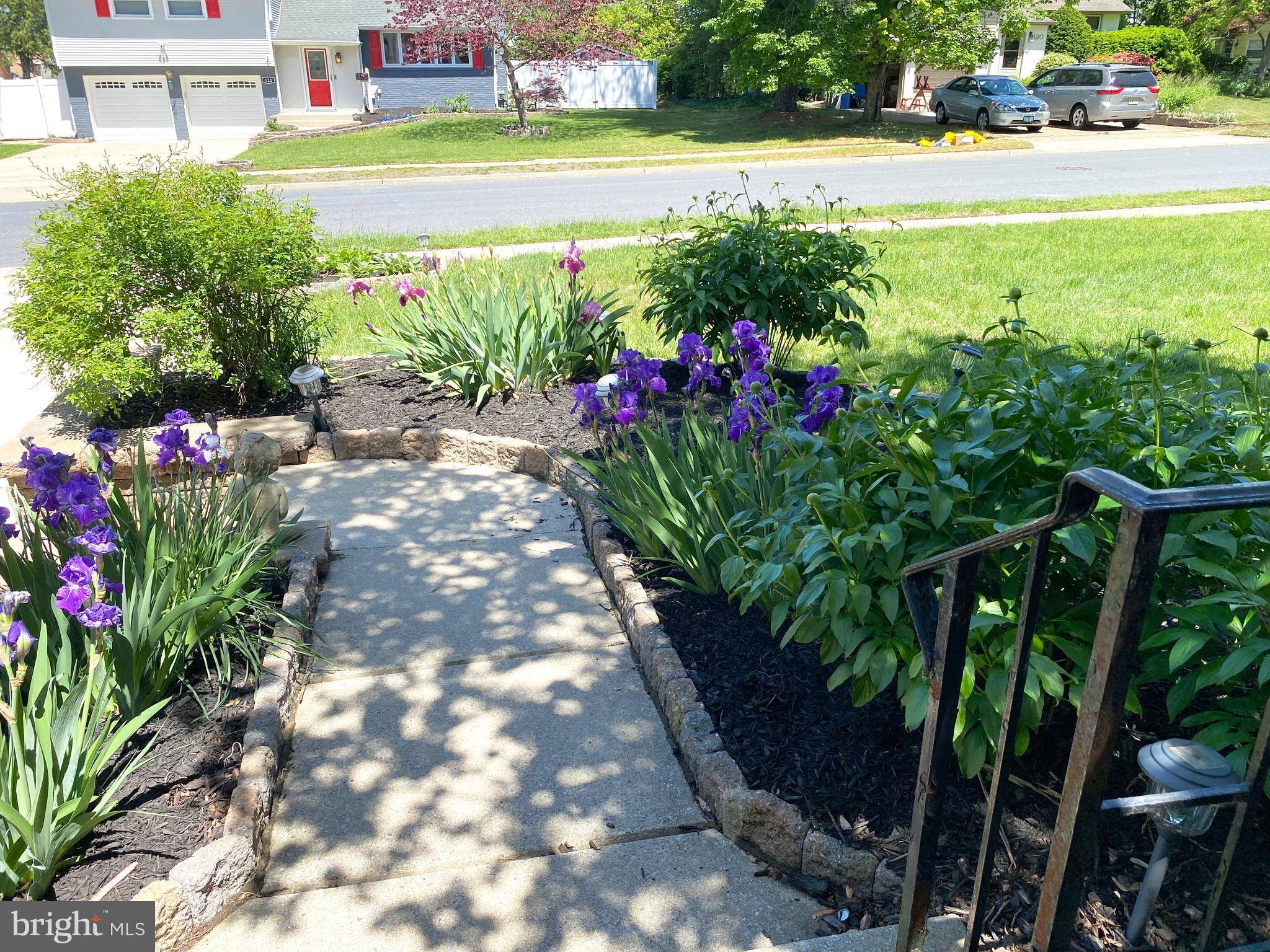 Cherry Hill, NJ 08002,123 MEETING HOUSE LN