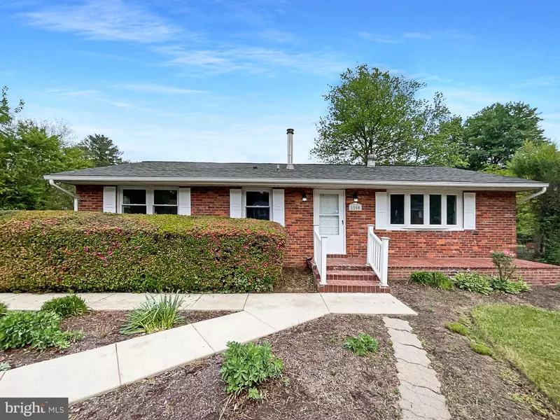 1250 STERLING RD, Herndon, VA 20170
