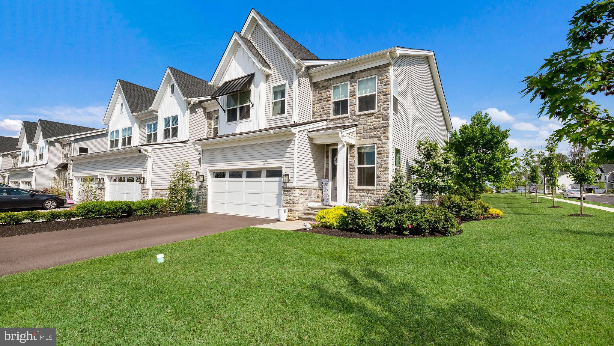 600 CONRAD DR, Warrington, PA 18976