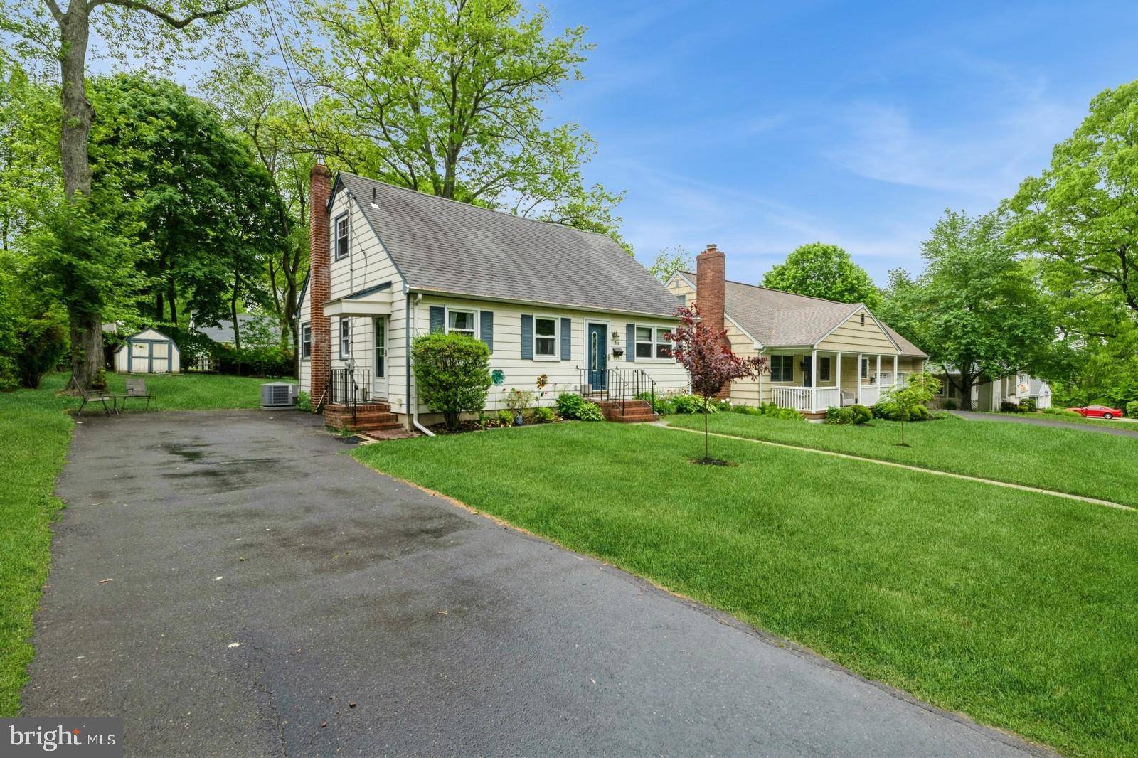 Hightstown, NJ 08520,212 GREELEY ST