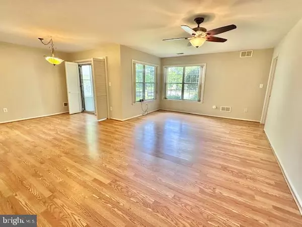 Monroe Township, NJ 08831,13-B ASHBOURNE DR