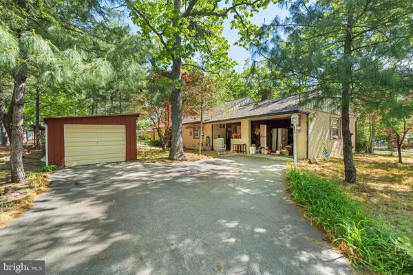 Pine Hill, NJ 08021,98 SPRUCE LN