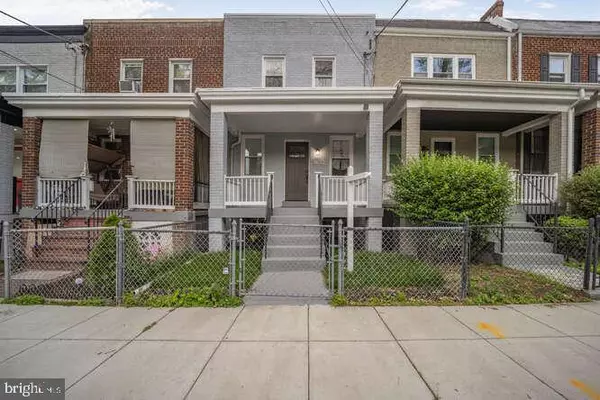 1632 RIDGE PL SE, Washington, DC 20020