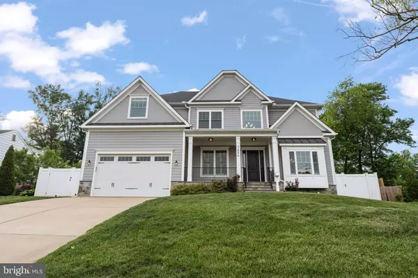 Falls Church, VA 22043,7606 LEONARD DR