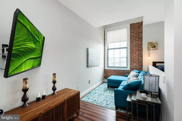 Philadelphia, PA 19106,315 NEW ST #611