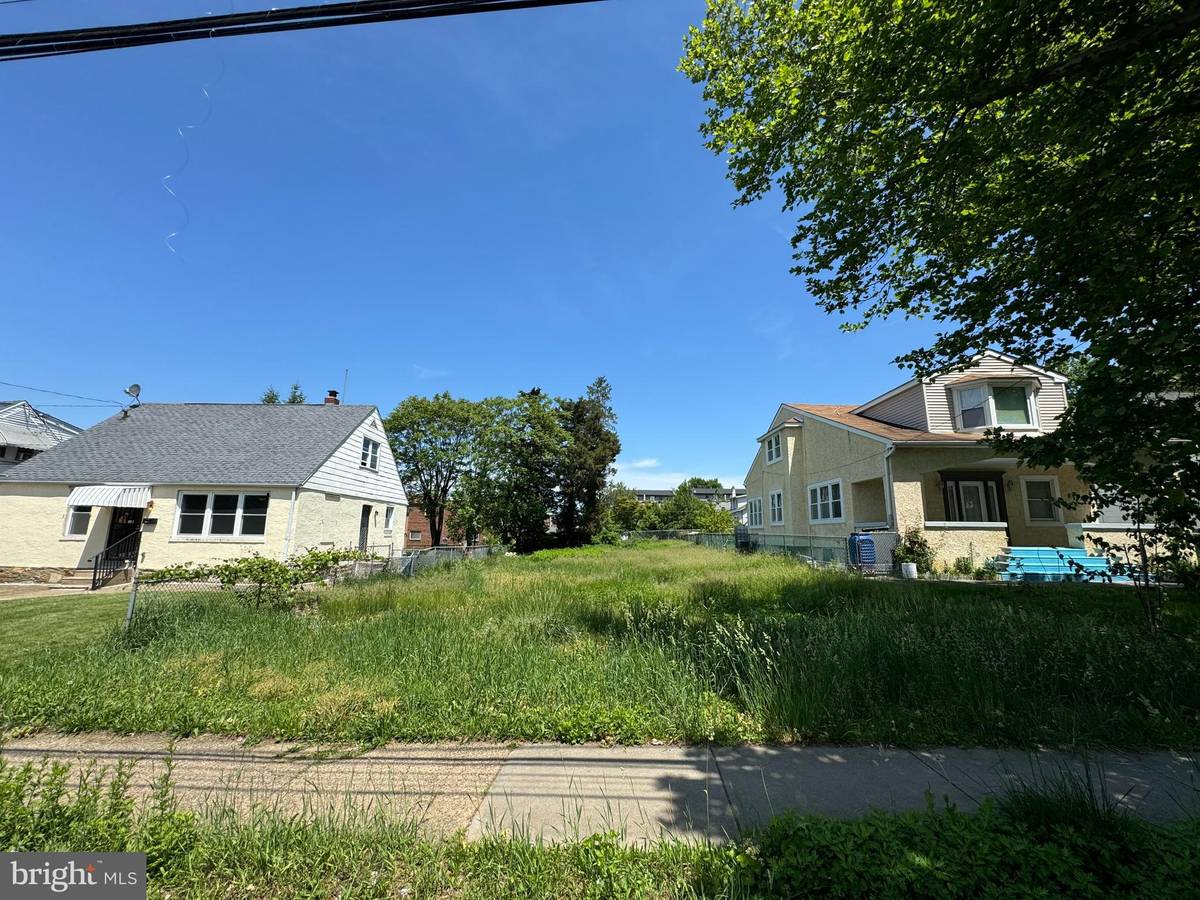 Philadelphia, PA 19111,1627 RHAWN ST