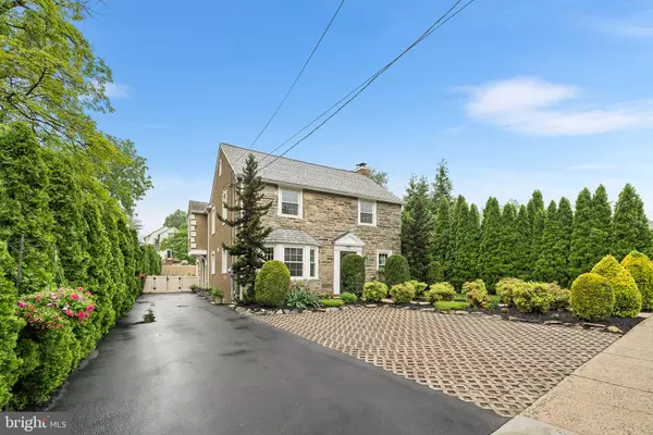 Havertown, PA 19083,727 E MANOA RD