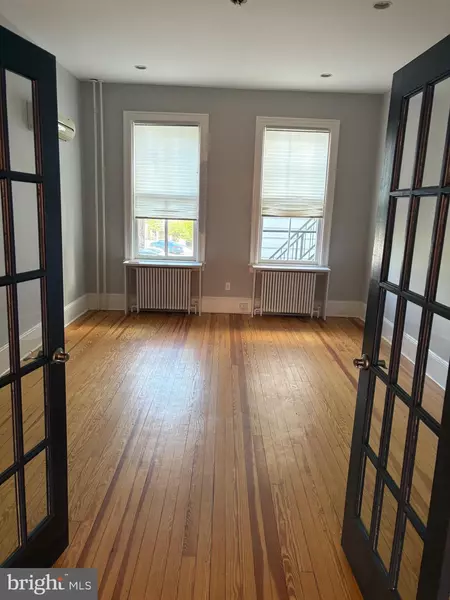 72 N MAIN ST #1A, Doylestown, PA 18901