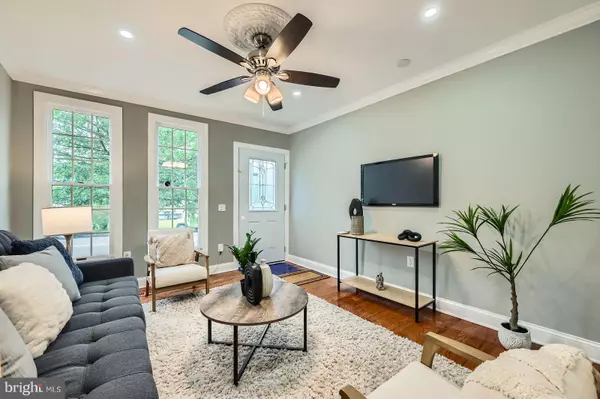 Baltimore, MD 21218,3206 BARCLAY ST