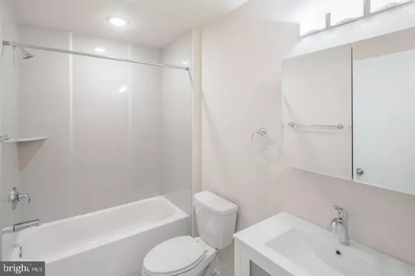 Philadelphia, PA 19146,1430 SOUTH ST #UNIT 402