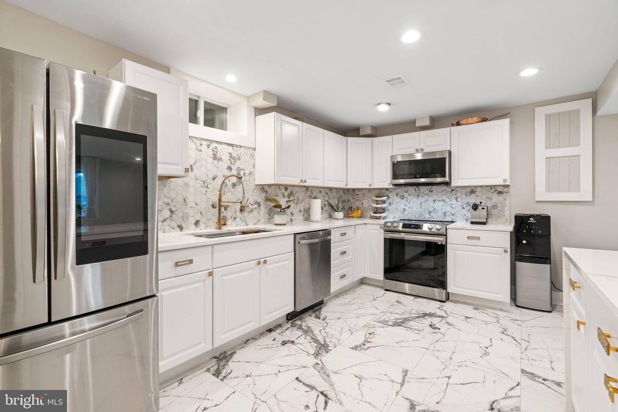 Alexandria, VA 22310,6415 WILCOX CT