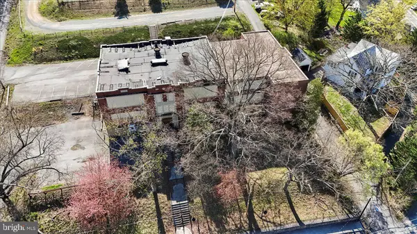 Berkeley Springs, WV 25411,187 S GREEN ST