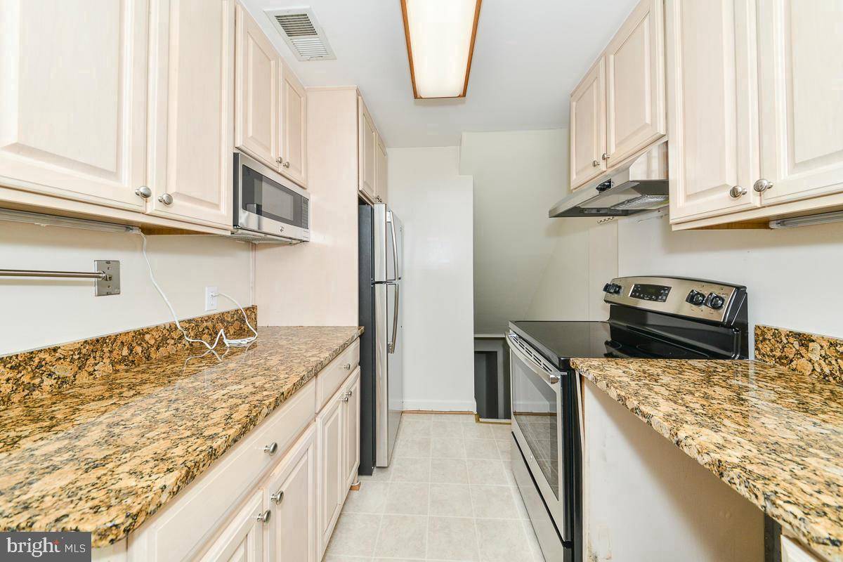 Arlington, VA 22206,4875 28TH ST S #A