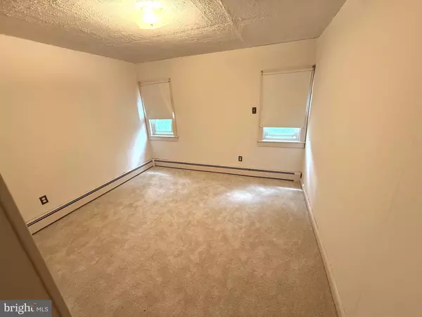 Pottstown, PA 19464,226 SCHOOL LN