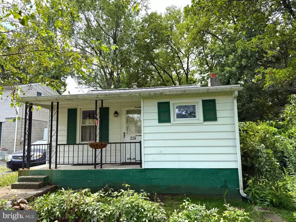 226 SCHOOL LN, Pottstown, PA 19464