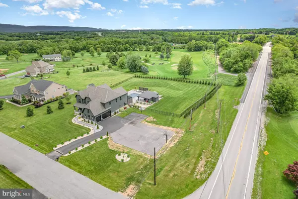 Mechanicsburg, PA 17050,2 FREEDOM CT
