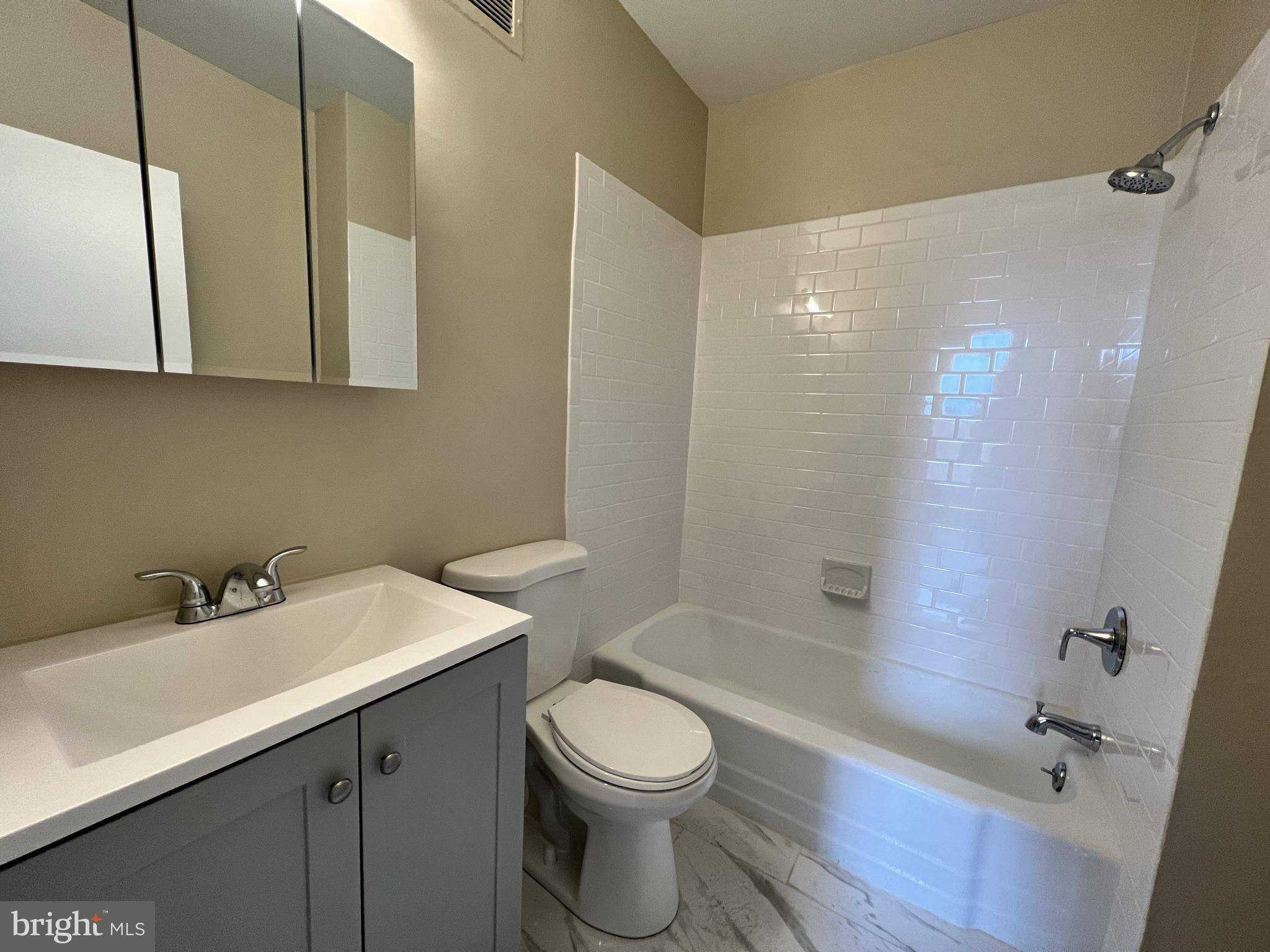 Philadelphia, PA 19103,135 S 19TH ST #1606