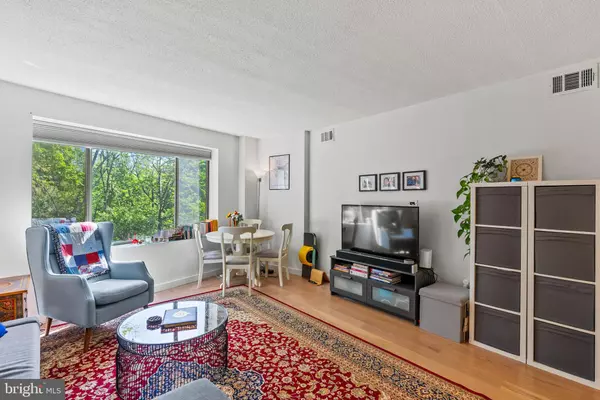 Washington, DC 20007,2141 WISCONSIN AVE NW #103