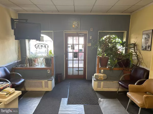 Philadelphia, PA 19120,5010 N 5TH ST