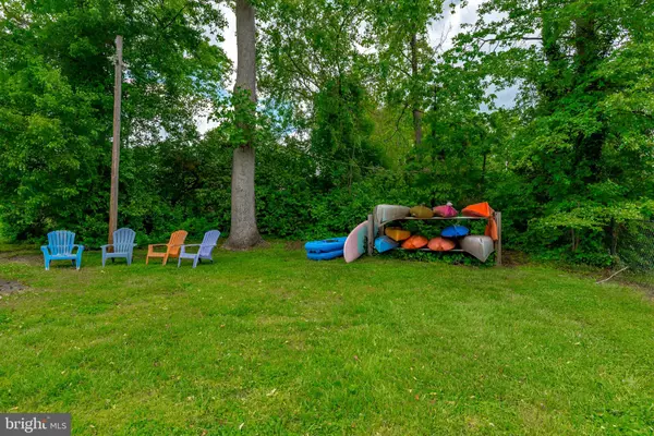 Annapolis, MD 21403,827 JANICE DR