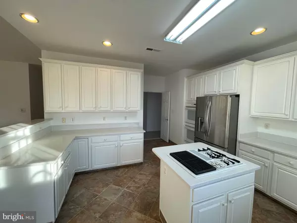 Chantilly, VA 20152,25869 FLINTONBRIDGE DR