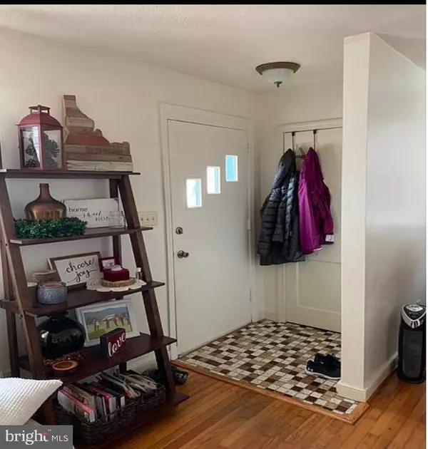 Alexandria, VA 22308,1606 CONCORD PL