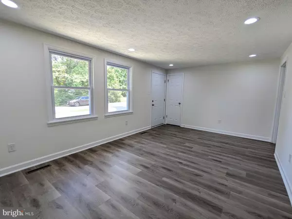 Fredericksburg, VA 22407,5 TIMBERLAND DR
