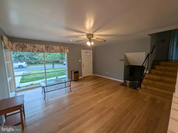 Greenbelt, MD 20770,4 LAKECREST CIR