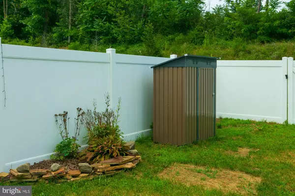 Bunker Hill, WV 25413,107 LOBLOLLY DR