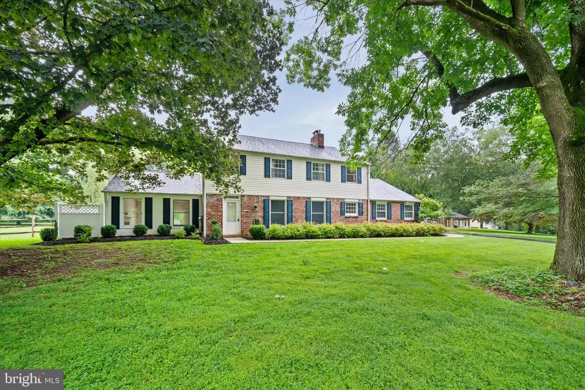 Thornton, PA 19373,403 BRINTON LAKE RD