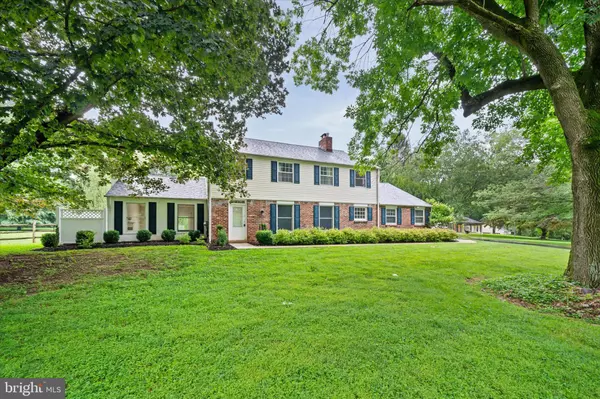 403 BRINTON LAKE RD, Thornton, PA 19373