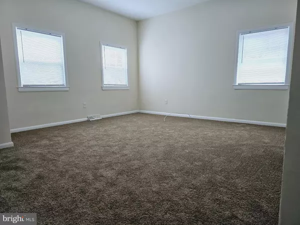 Laurel Springs, NJ 08021,534 PARK AVE #A