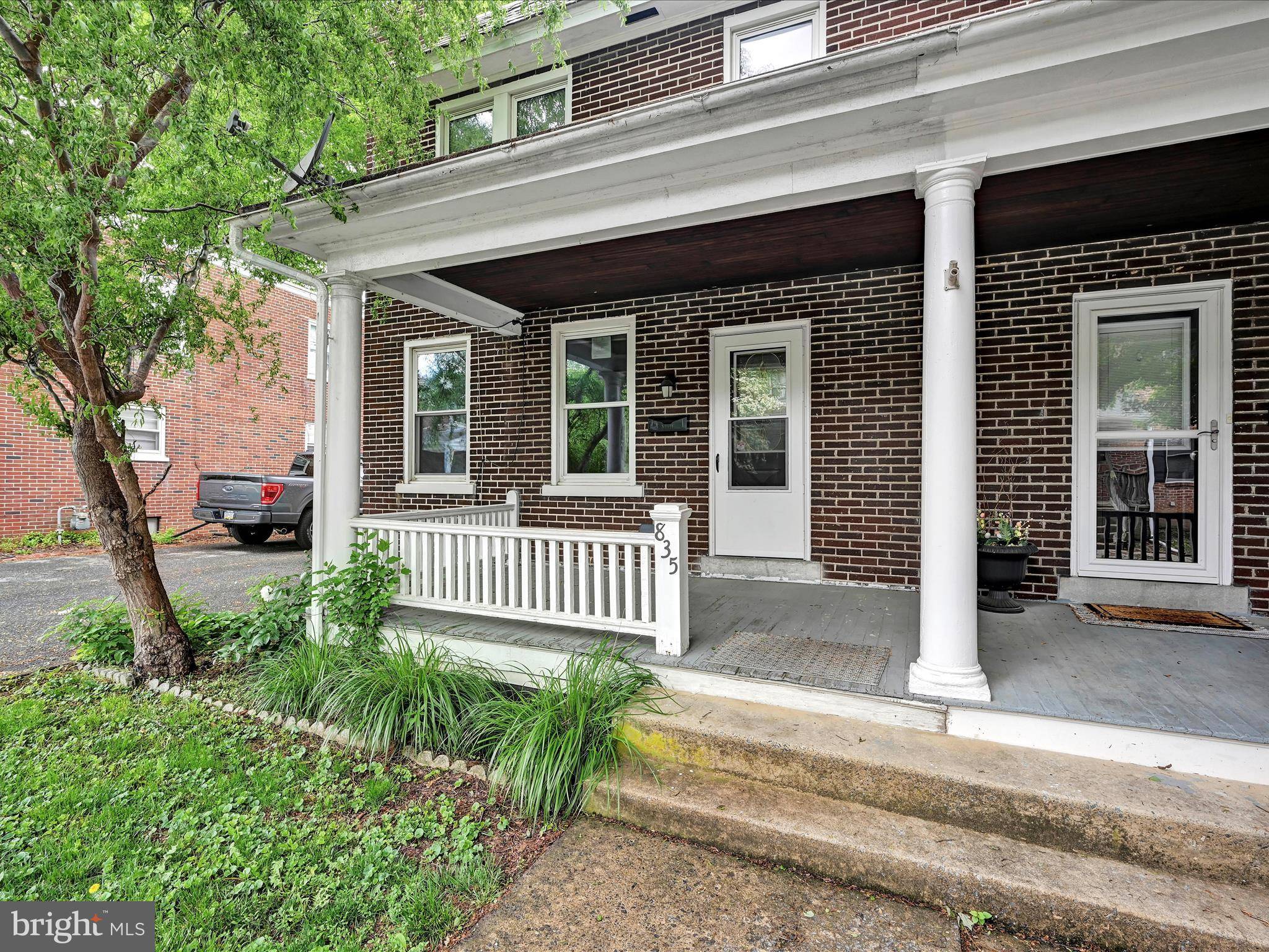 Lancaster, PA 17603,835 OCEAN AVE