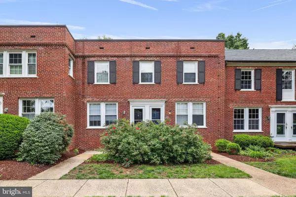 Arlington, VA 22204,2600 16TH ST S #711