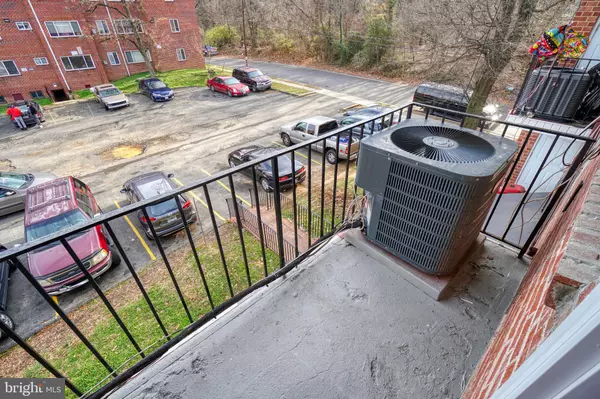 Washington, DC 20020,1850 U ST SE #103
