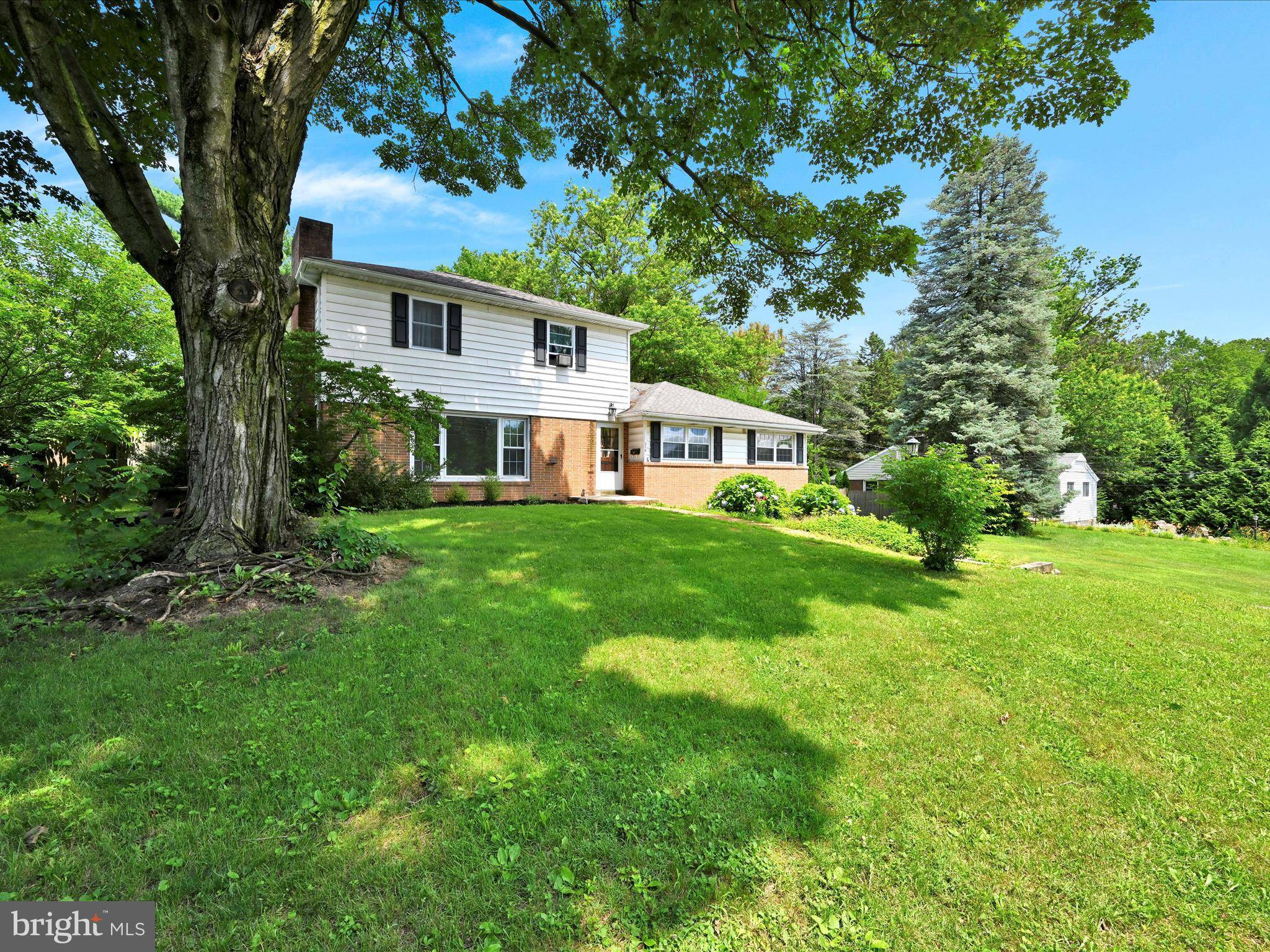 Akron, PA 17501,316 S 9TH ST