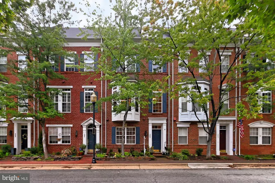 265 MEDLOCK LN, Alexandria, VA 22304