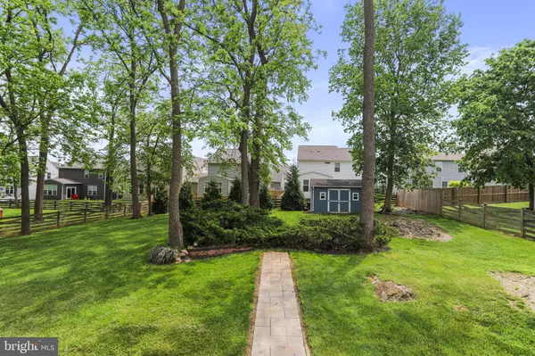 Ranson, WV 25438,462 OAK LEE DR