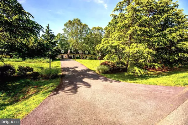 11501 SKIPWITH LN, Potomac, MD 20854