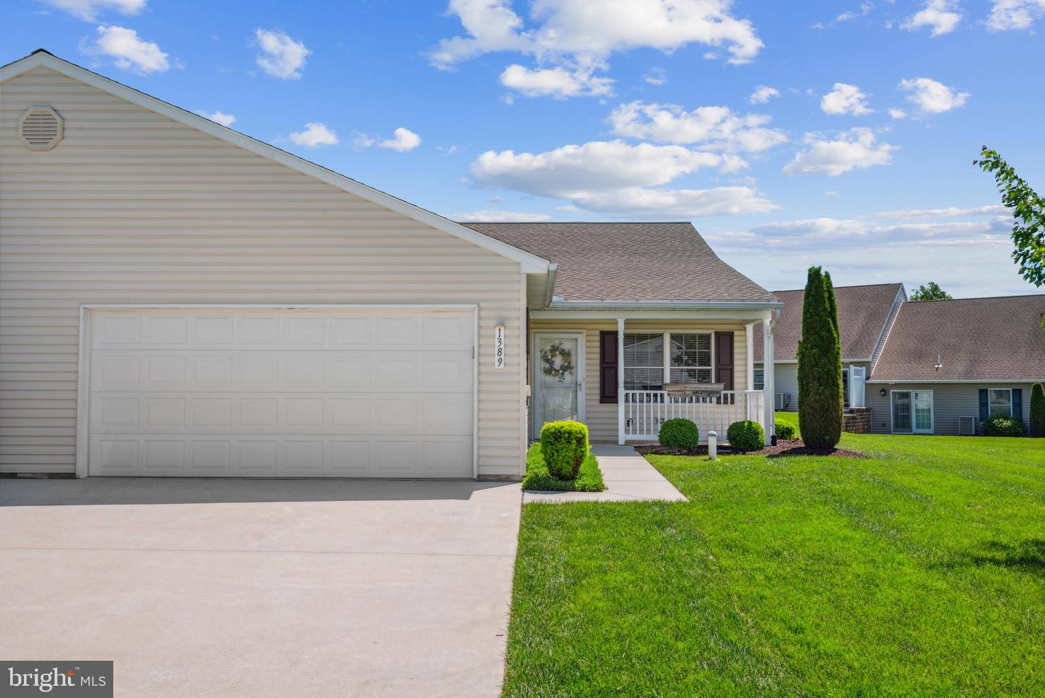 1389 PLEASANT VIEW DR #224, Spring Grove, PA 17362