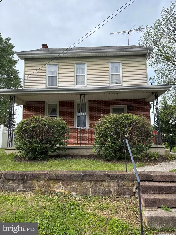 Lebanon, PA 17042,39 WALNUT LN